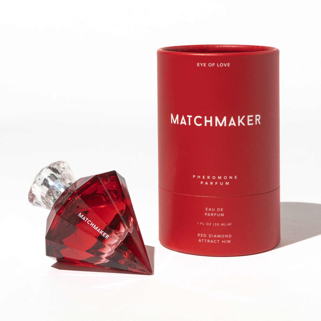 Eye of Love Matchmaker Red Diamond Pheromone parfum to attract him beside its packagaing